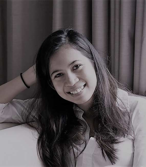 Headshot of Anis, Data Visualization Analyst